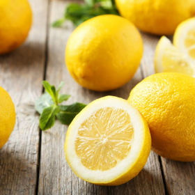 Presser un citron sans le couper, c'est possible à condition de connaître cette astuce