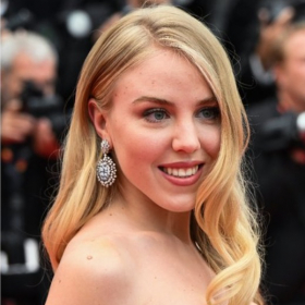 À 22 ans, cette princesse fascinante liée à Jordan Bardella intrigue autant par son parcours que par son influence