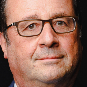 Face à Mélenchon et une gauche éclatée, le pari risqué de François Hollande pour 2027