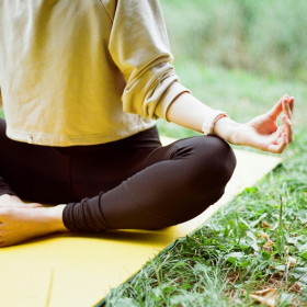 5 exercices de relaxation pour apaiser les tensions musculaires