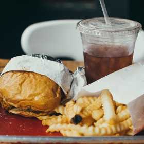 Ces aliments sont sûrement ce qui vous empêche de perdre du ventre