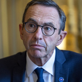 « Je n’allais pas partir comme un voleur » : Bruno Retailleau défie Matignon et fait ses adieux à Beauvau devant la presse