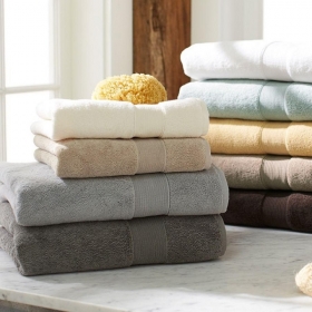 Pourquoi vous devriez laver vos serviettes de bain plus souvent que vous ne le pensez