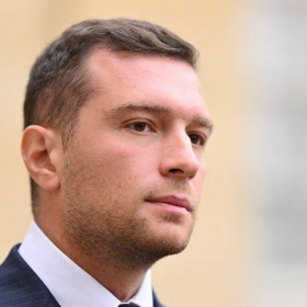 « Soit la rupture, soit la censure » : Jordan Bardella met la pression à Sébastien Lecornu