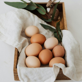 4 recettes beauté naturelles à base d'oeuf pour une peau et des cheveux rayonnants