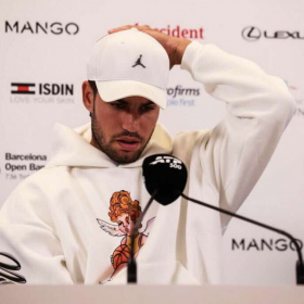 Carlos Alcaraz avec une attelle au poignet : cette apparition qui fait craindre le pire avant Roland-Garros
