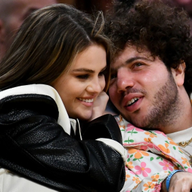 “J’ai tout arrêté pour elle” : ce que Benny Blanco a changé dans sa vie pour séduire Selena Gomez