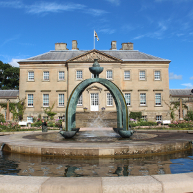 Mariages de luxe, millions d’euros et vision royale : ce projet fou de Charles III dont tout le monde parle