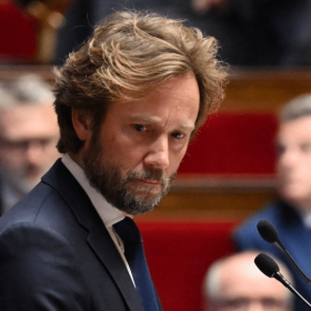 « LFI nous a fait perdre » : la sortie fracassante de Boris Vallaud qui met la gauche sous tension