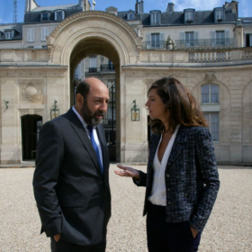 Baron Noir revient : Kad Merad prêt à replonger dans les coulisses du pouvoir