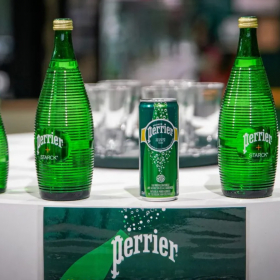 Perrier dans la tourmente : pourquoi l’UFC réclame le retrait immédiat de toutes les bouteilles Perrier dans les commerces