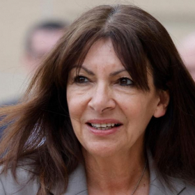 Anne Hidalgo quitte Paris : ce nouveau rôle inattendu qui se dessine après la victoire d’Emmanuel Grégoire