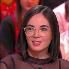 Depuis Dubaï, Agathe Auproux rassure ses abonnés et évoque la situation sur place avec son fils de 6 mois