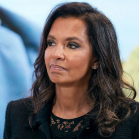 Karine Le Marchand face à un sujet sensible : elle prépare un documentaire sur l'immigration qui ne laisse pas indifférent