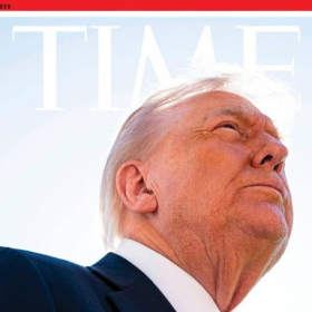 Ce bleu sur la main de Donald Trump qui relance toutes les questions