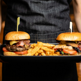 6 signes que vous mangez trop souvent fast-food