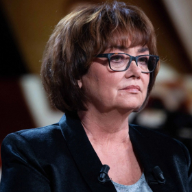 Micro resté ouvert, phrase captée en direct : la séquence embarrassante qui met Nathalie Saint-Cricq dans la tourmente