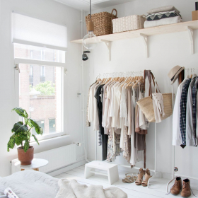 Cette astuce ingénieuse et ultra économique permet de tripler l'espace de son dressing