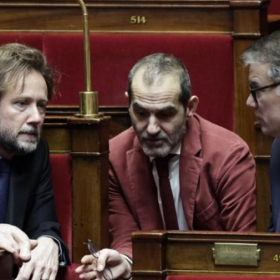 Sébastien Lecornu : voici les sept députés socialistes qui ont voté la censure malgré la consigne du parti