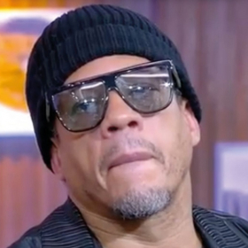 "Faites bien gaffe !" : JoeyStarr recadre Anne-Élisabeth Lemoine sur le plateau de France 5