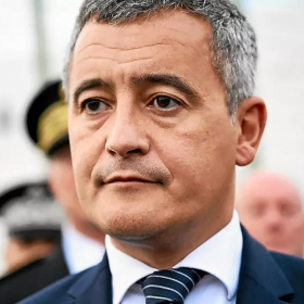 Nicolas Sarkozy incarcéré : une plainte d’avocats vise Gérald Darmanin pour son soutien implicite à l’ancien président après sa visite en prison