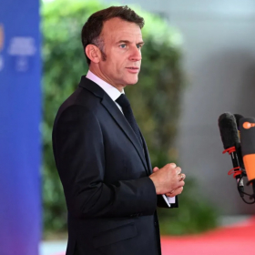 « Nous avons tous intérêt » à ce que la stabilité revienne « le plus vite possible » : pourquoi la déclaration d’Emmanuel Macron change la donne