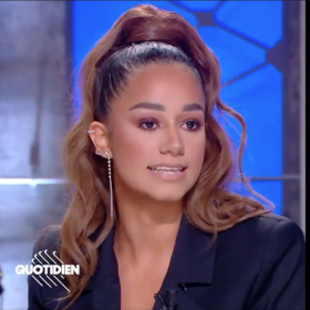 Pourquoi Frédéric Beigbeder s’en prend encore à Lena Situations dans Le Figaro