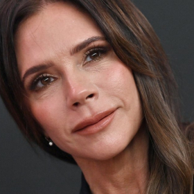 « Je ne pouvais pas passer une aiguille entre les boutons » : les confidences de Victoria Beckham sur son plus grand complexe