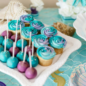 Un voyage au pays des rêves : une baby shower féerique