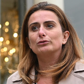 « C’est très courant avec l’âge » : Marine Tondelier brise un tabou sur la fertilité à 39 ans