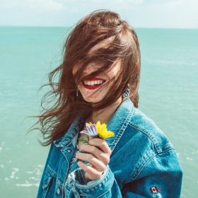 Cette coiffure synonyme de pouvoir booste la confiance en soi