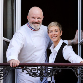 Philippe Etchebest très convoité, mais déjà pris : l’histoire d’amour solide qui le lie à Dominique depuis plus de 20 ans