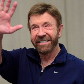 “Je ne vieillis pas” : la dernière vidéo bouleversante de Chuck Norris une semaine avant sa mort à 86 ans