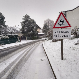Neige et verglas : voici les 7 départements en vigilance jaune ce lundi 26 janvier