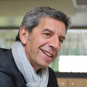 Allergies au pollen : le conseil très simple de Michel Cymes à adopter chaque soir pour mieux respirer la nuit