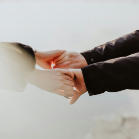 Comment soutenir son partenaire en dépression avec ces 7 gestes d'amour et d'encouragement