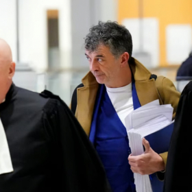 "Un clown qui essaie de noyer tout le monde…" : Stéphane Plaza violemment critiqué après sa prise de parole sur son procès