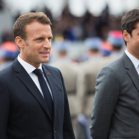 Une relation désormais froide : comment Macron et Attal cohabitent aujourd’hui