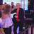 Marine Le Pen rayonnante sur la piste de danse : cette vid...