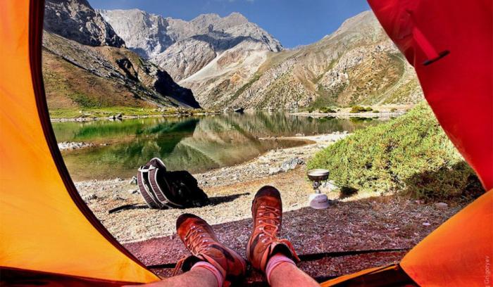 13 paysages magnifiques vus d'une tente qui vont vous (re)donner envie de faire camping ! | #3