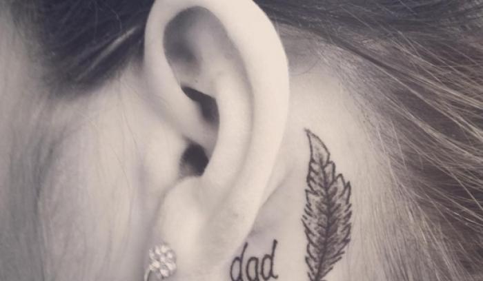 26 idées de tatouages derrière l'oreille | #13