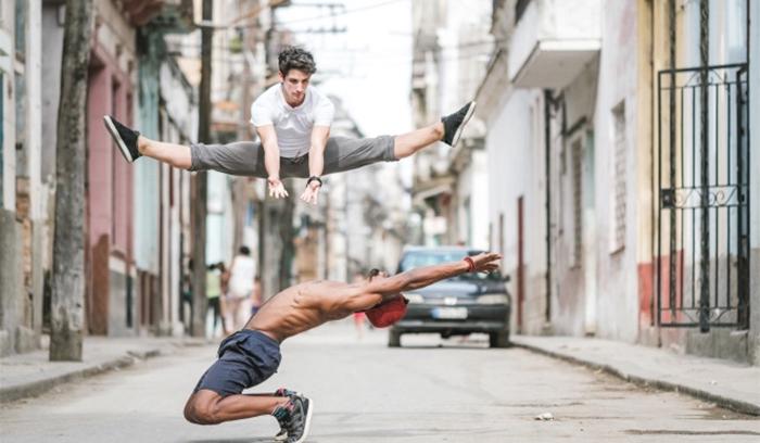 Des danseurs de ballet dansent dans les rues de Cuba | #14