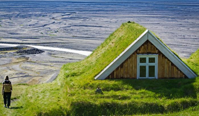 15 maisons scandinaves avec un toit végétal qui semblent tout droit sorties d'un conte de fées | #12