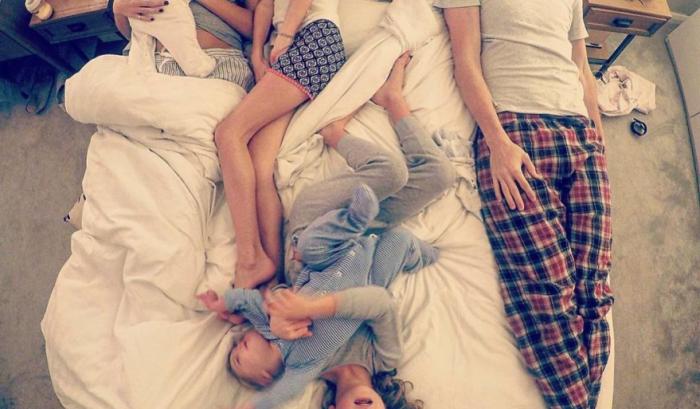 Un papa de 4 filles refuse de poster des photos Instagram parfaites et séduit les internautes | #2