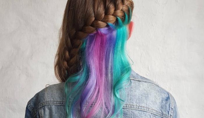 Découvrez la coloration arc-en-ciel cachée pour celles qui ne sont pas prêtes à se teindre les cheveux | #4