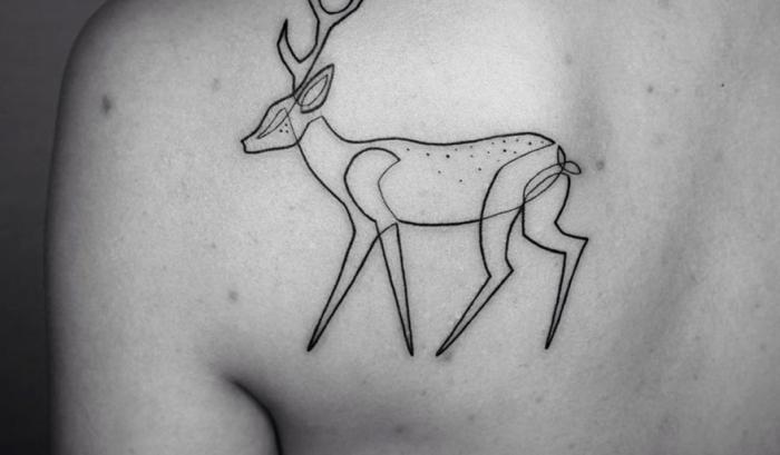 Des tatouages minimalistes réalisés avec un seul trait d'encre | #5