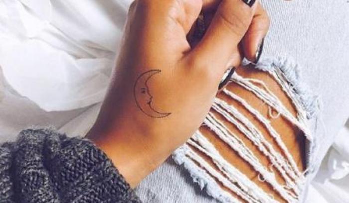 16 idées de tatouages sublimes à se faire sur les mains | #6