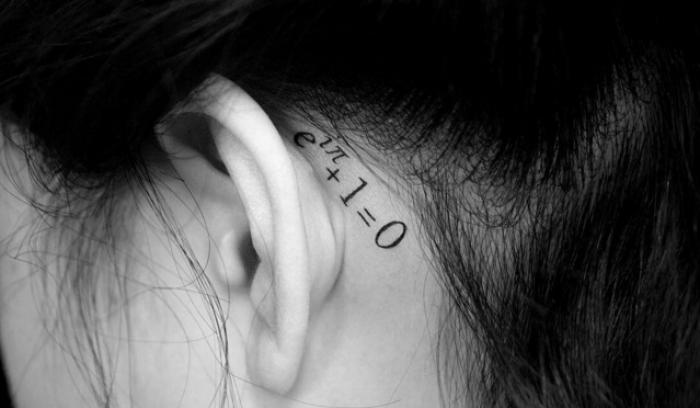 26 idées de tatouages derrière l'oreille | #21