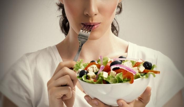 5 astuces pour manger moins