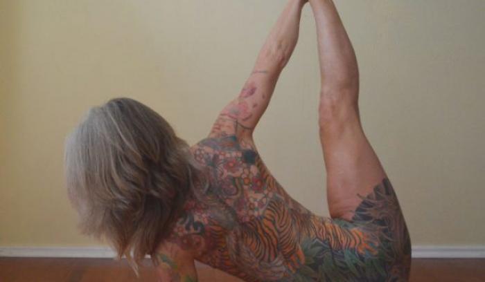 Cette femme de 56 ans prouve qu'on peut être sexy à n’importe quel âge | #10